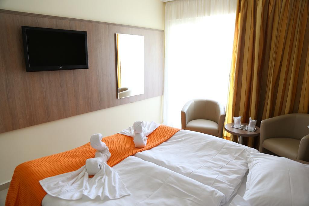 Hotel Piccadilly Mamaia Quarto foto