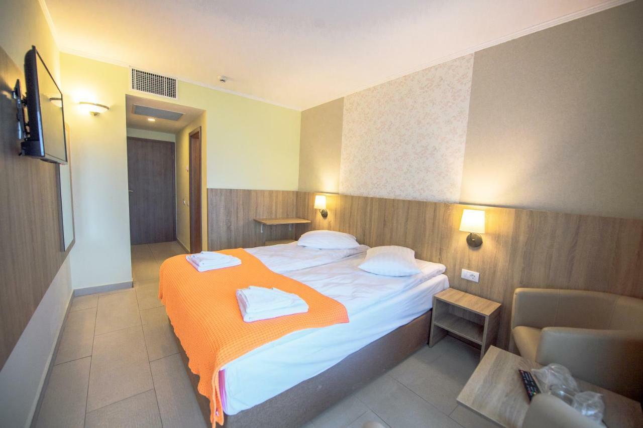 Hotel Piccadilly Mamaia Exterior foto