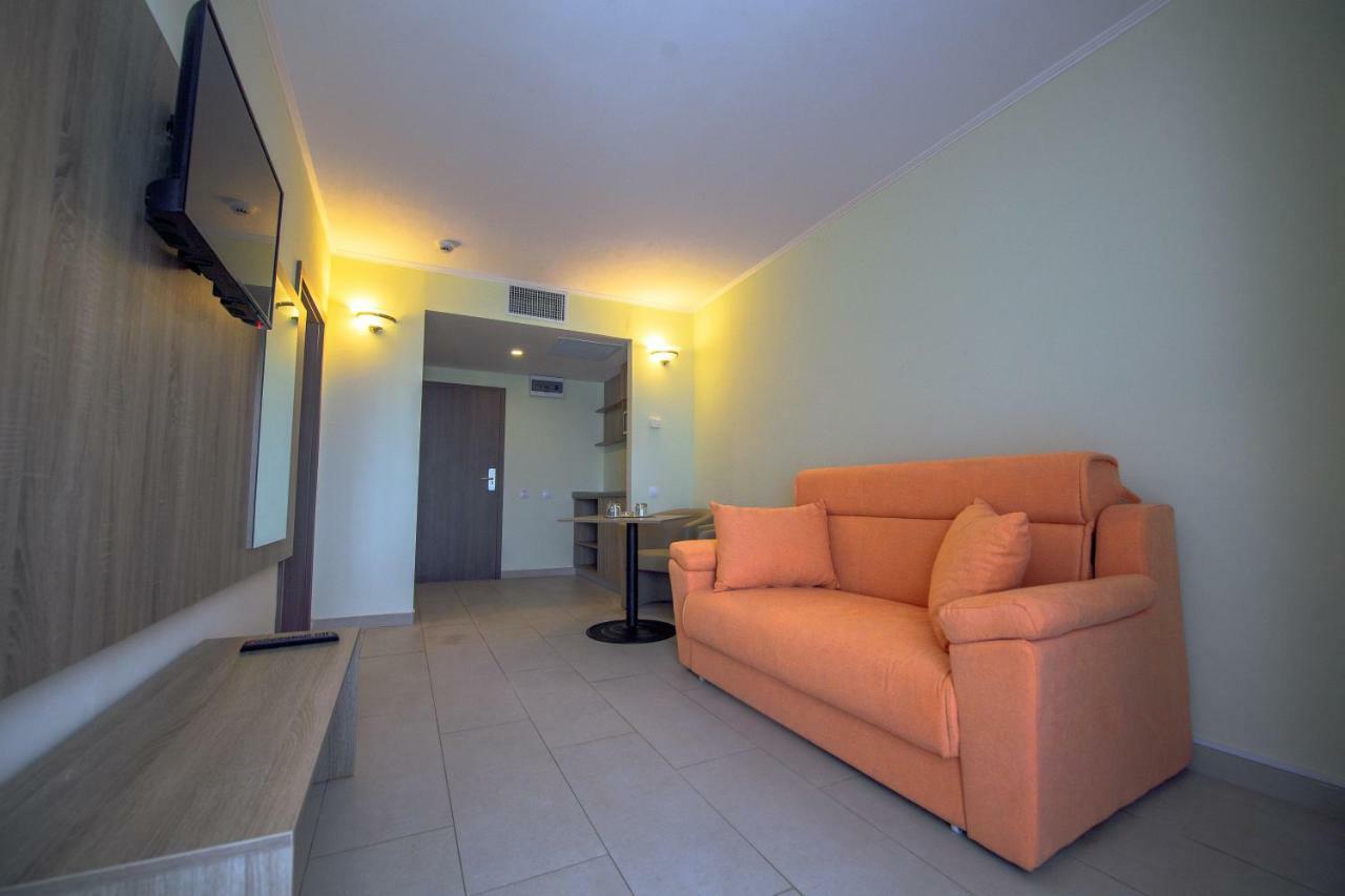 Hotel Piccadilly Mamaia Exterior foto