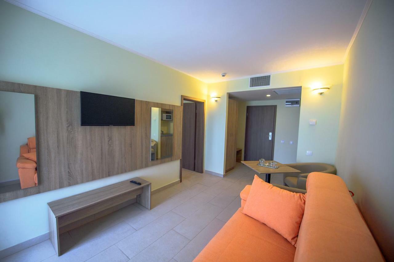 Hotel Piccadilly Mamaia Exterior foto