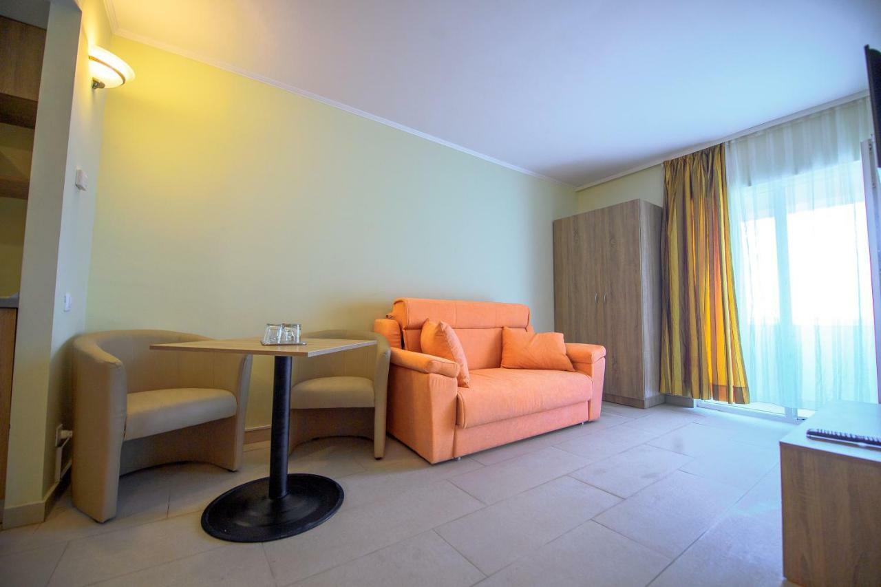Hotel Piccadilly Mamaia Exterior foto