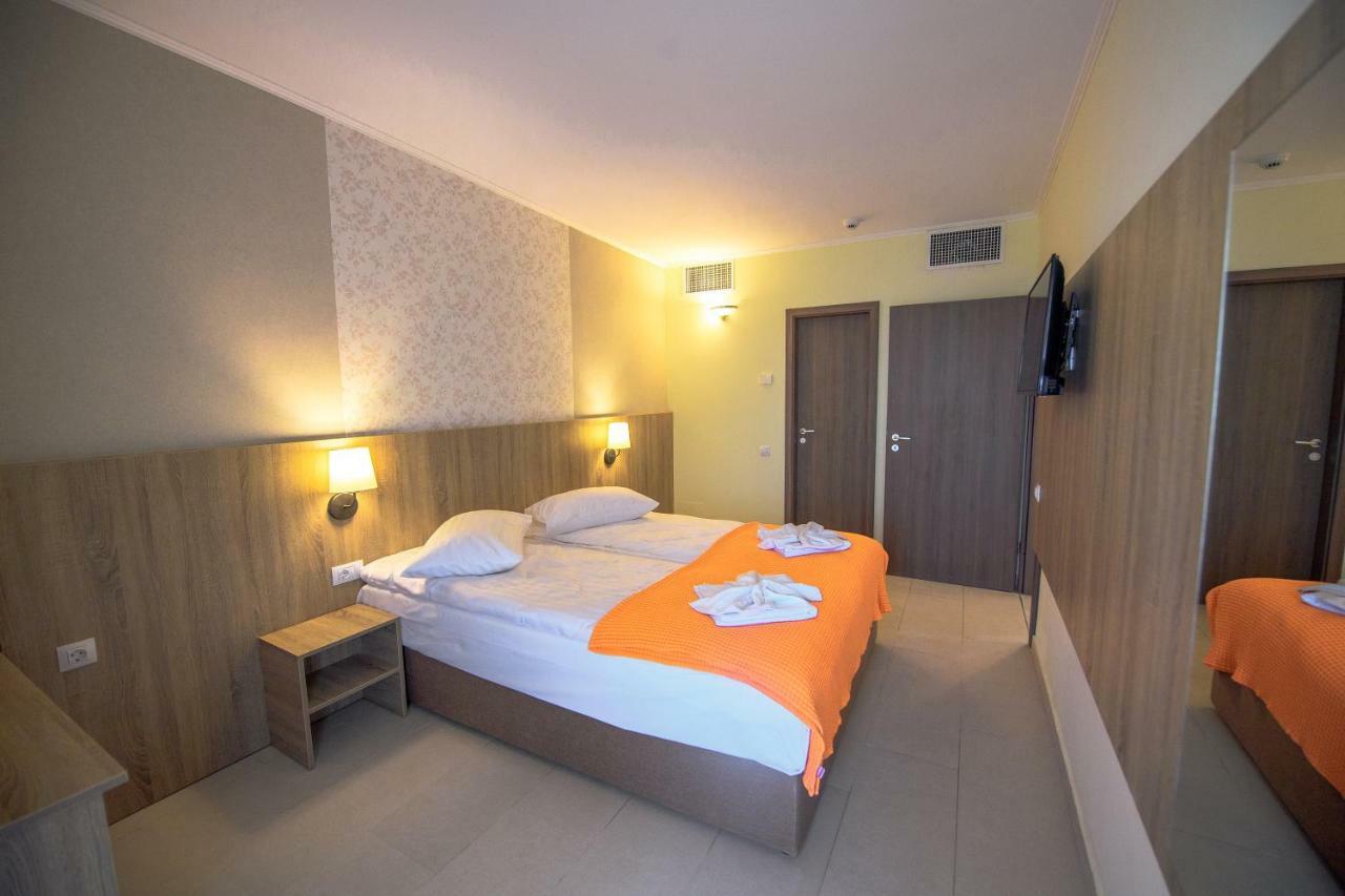 Hotel Piccadilly Mamaia Exterior foto