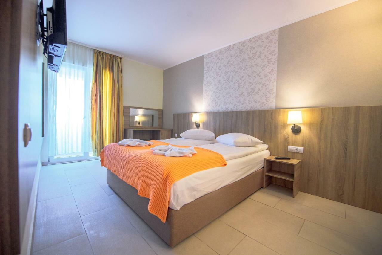Hotel Piccadilly Mamaia Exterior foto