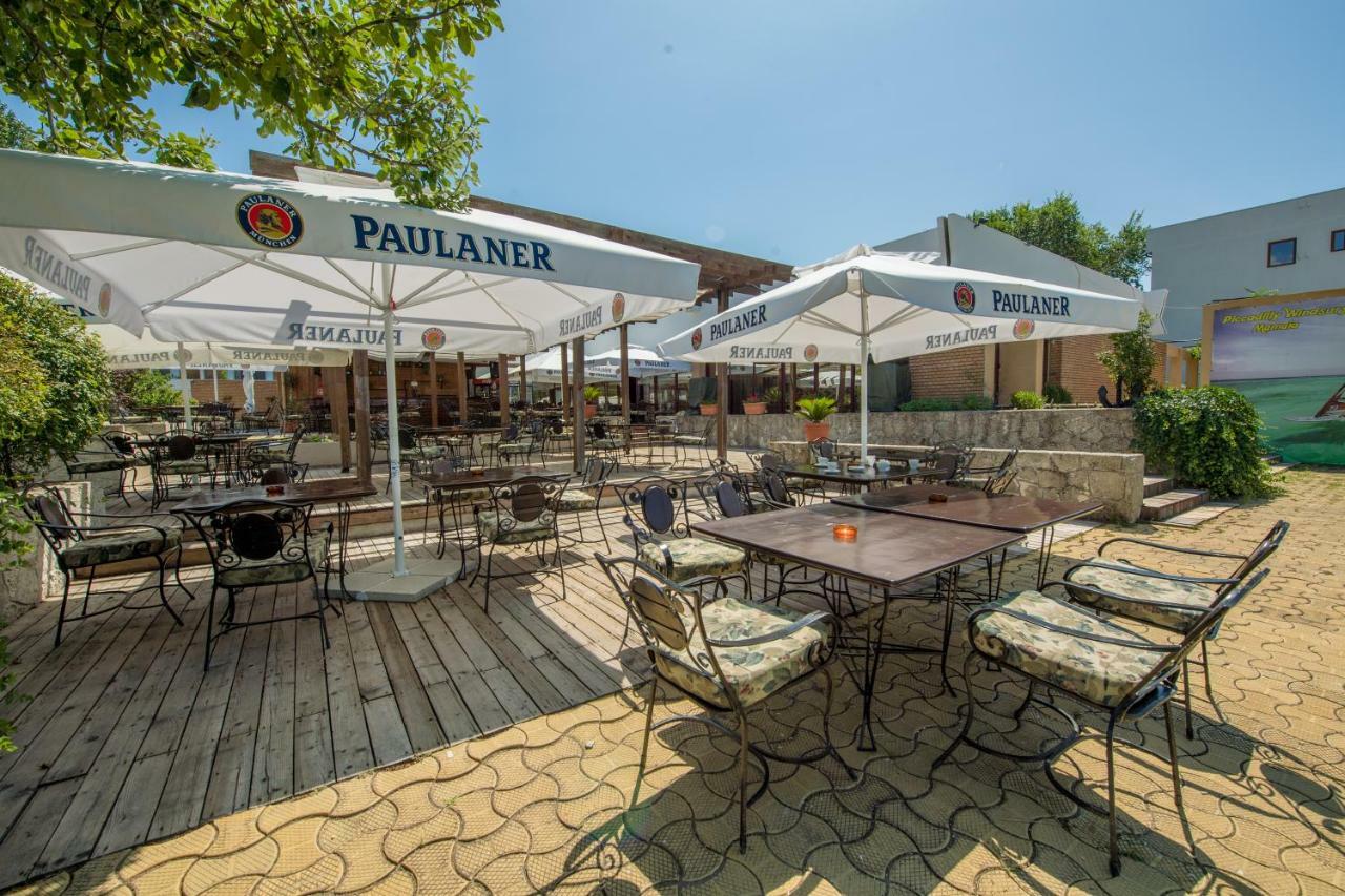 Hotel Piccadilly Mamaia Exterior foto